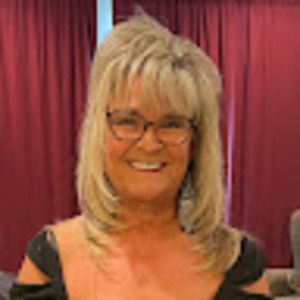 Meet your Posher, Laurie